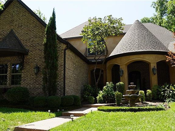 2nd image of 2717 Hidden Forest Dr