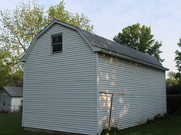 3rd image of 208 John F Kennedy Ave
