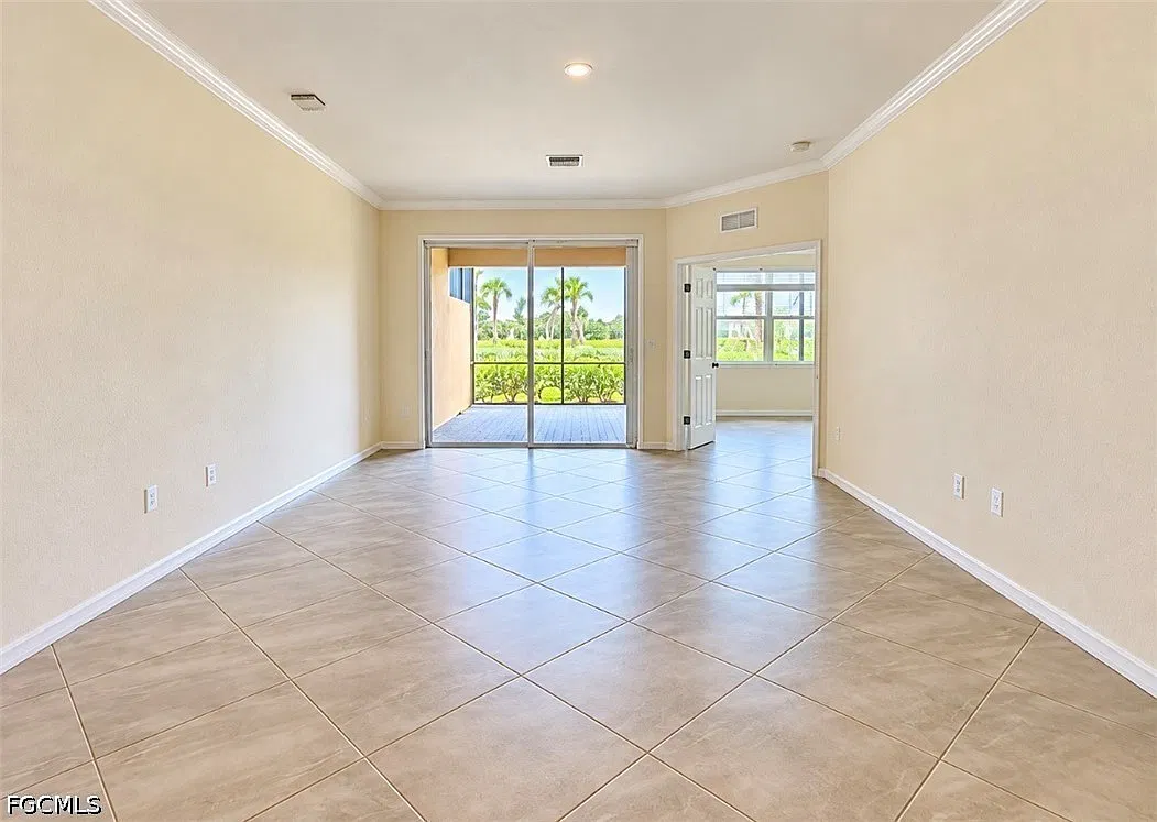 2 bed, 2.0 bath, 1554 sqft, $2,000 — Photo 4