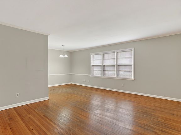 2nd image of 4928 Willow Rd