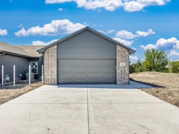 3207 E Thunder St, Wichita, KS 67219