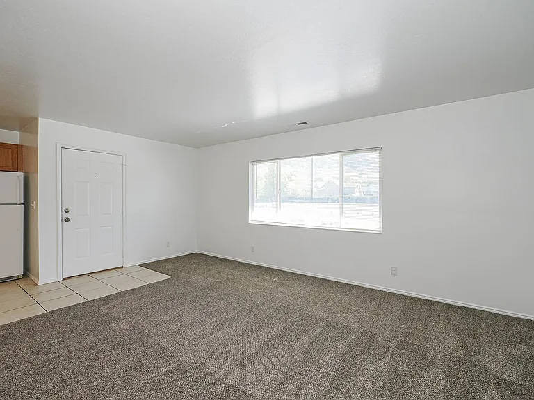 1445 S Monroe Blvd — Photo 12