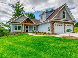 374 Golf Ridge Dr, Kingsport, TN 37664