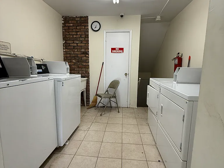 612 Ziegler Ave #17 — Photo 10