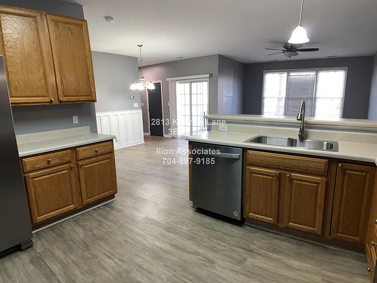 2813 Kudrow Ln #2813 — Photo 20