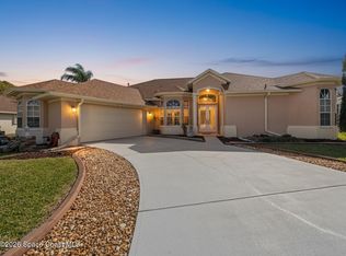 751 Lake Dr, Melbourne, FL 32940