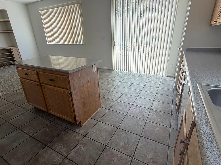 2424 Predera Ave — Photo 13