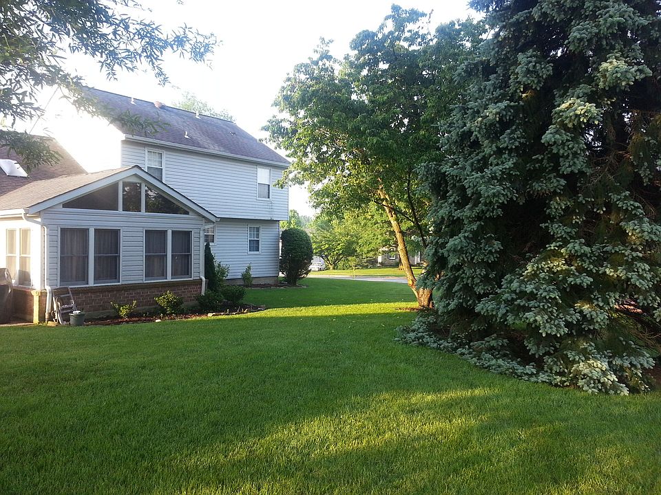 2nd image of 4729 Yorkshire Dr