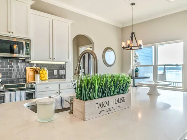 3114 Carvajal Ct, Navarre, FL 32566