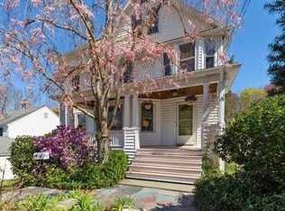 28 Spring St, Lexington, MA 02421