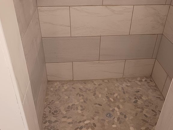 5th image of 116 Franklin St #1