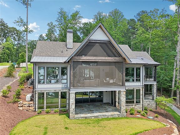 2nd image of 221 Hermitage Dr