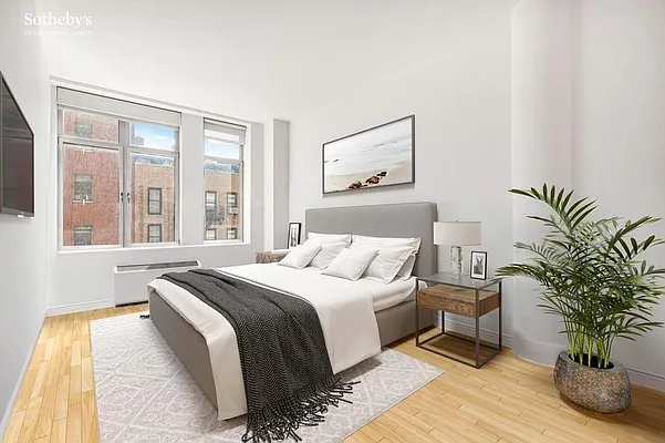 Sold by Sotheby's International Realty | media 8