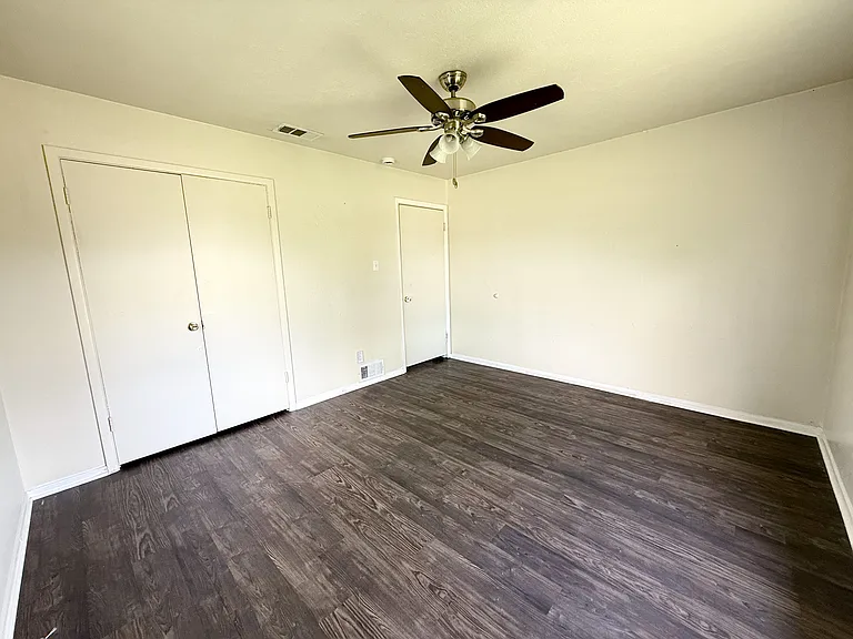 3525 Country Club Rd — Photo 8