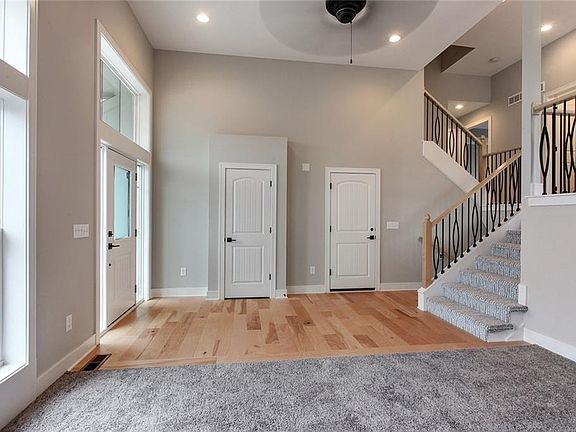 5th image of 2158 Little Creek Ct