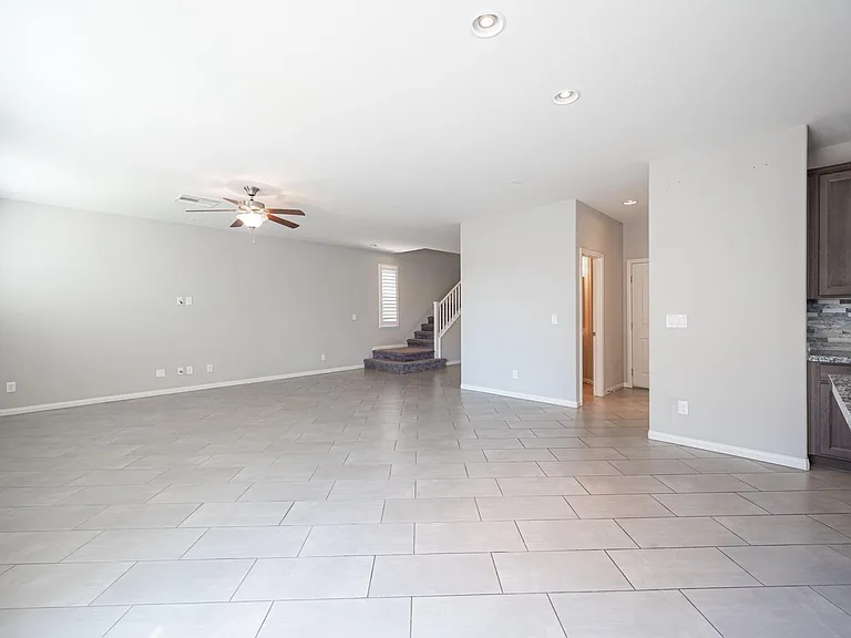 6198 Hays Cove Ct — Photo 8