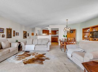 22 Marilyn Dr #803, Guelph, ON N1H 7T1