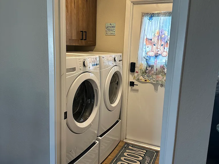 1814 W Kerry Ln — Photo 14