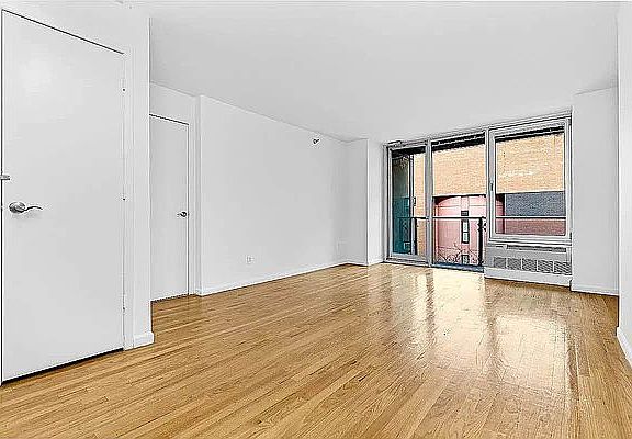 3rd image of 540 W 50th St APT 2B
