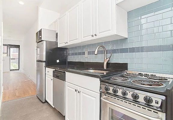 2nd image of 207 E 37th St #2TD