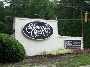6792 Willowbrook Dr APT 8, Fayetteville, NC 28314