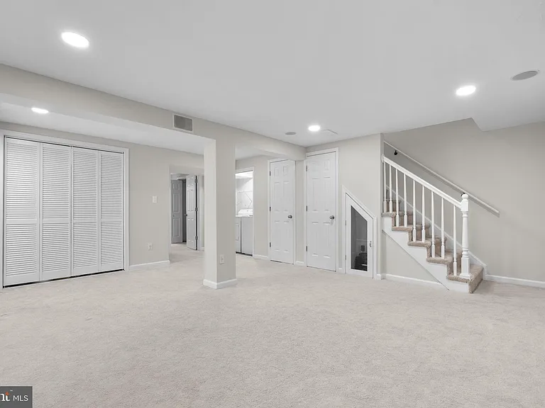 2407 Alsop Ct — Photo 26