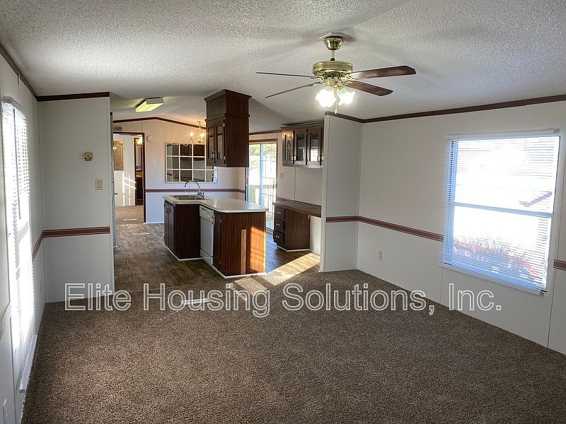 1st image of 109 Pepper Dr