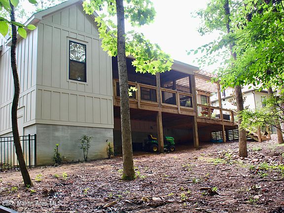 3rd image of 847 Stillwaters Dr