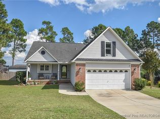 184 Chesapeake Rd, Cameron, NC 28326