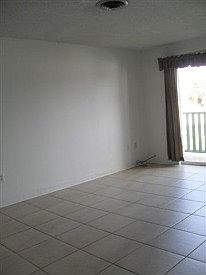 4th image of 310 Taylor Ave APT C21