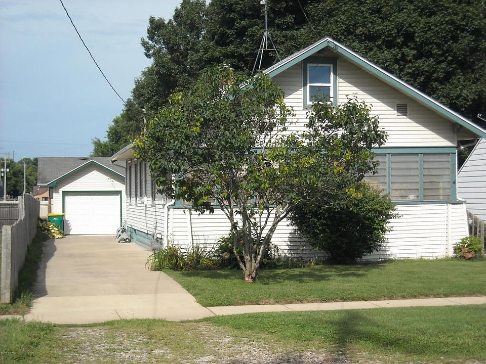 1st image of 78 Grand Blvd