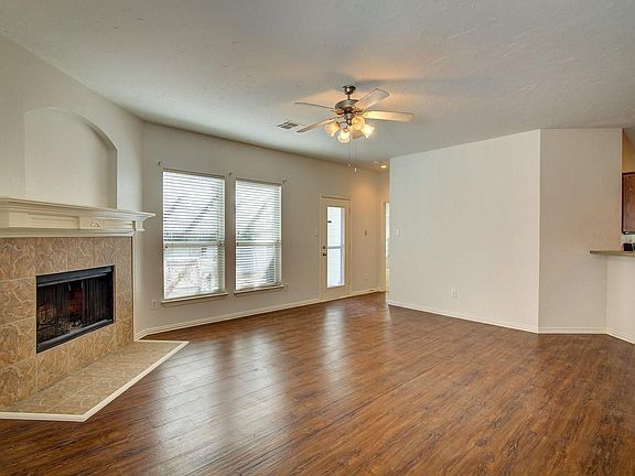 5th image of 840 Vernon Dr