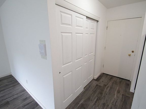 5th image of 2545 N Cramer St #308