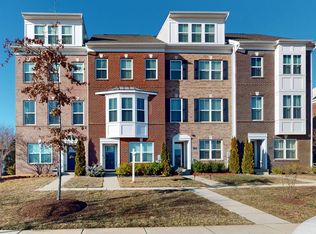 11289 Saint Luke Dr, White Plains, MD 20695