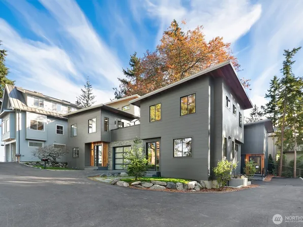 3949 B W Barrett Lane, Seattle, WA 98199