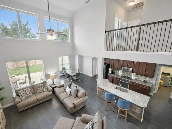 933 Spring Falls Dr, McKinney, TX 75071