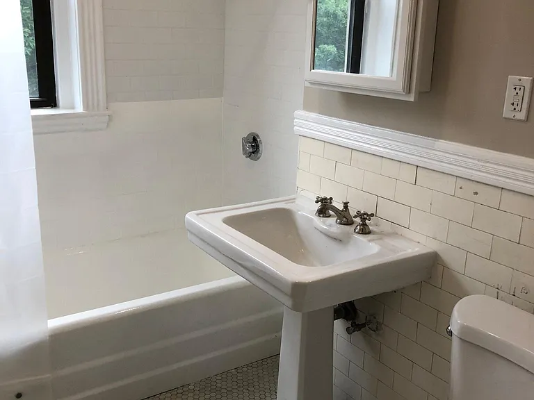 52 Charlesgate E #173 — Photo 4