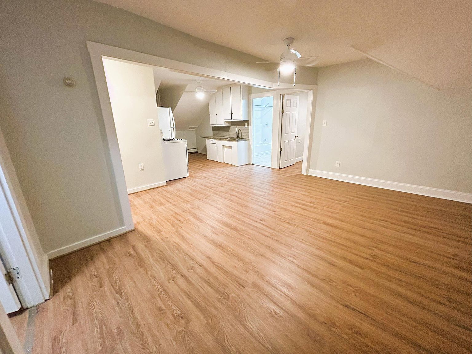 31 Wakefield St, West Warwick, RI 02893 Zillow