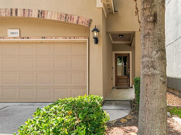 3rd image of 20611 Alfonso Ct
