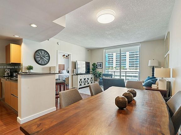 4th image of 1060 Brickell Ave APT 1803