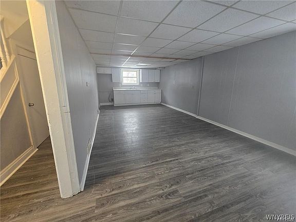 2nd image of 33 A St