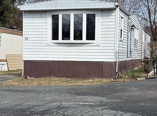 675 Brunswick Rd #506, Troy, NY 12180