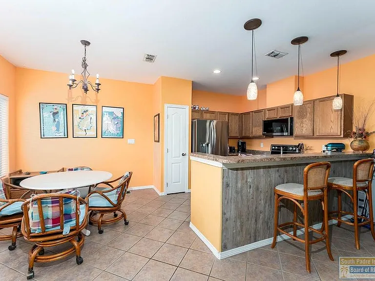 18 Torrey Pines Rd — Photo 10