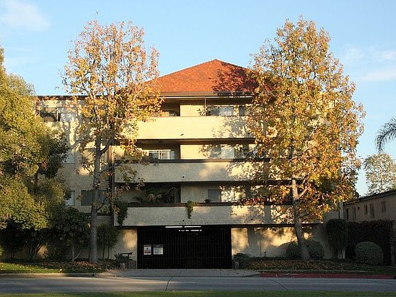 2nd image of 2386 E Del Mar Blvd Unit 118