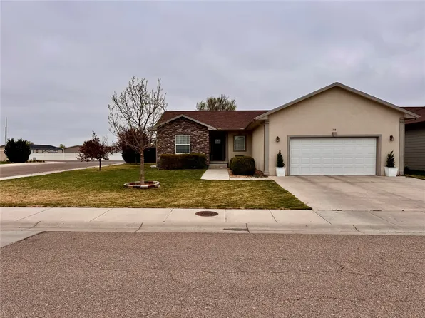 718 Warrior St, Garden City, KS 67846