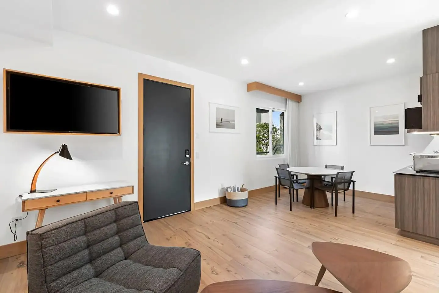 1 bed, 520 sqft, $9,950 — Photo 4