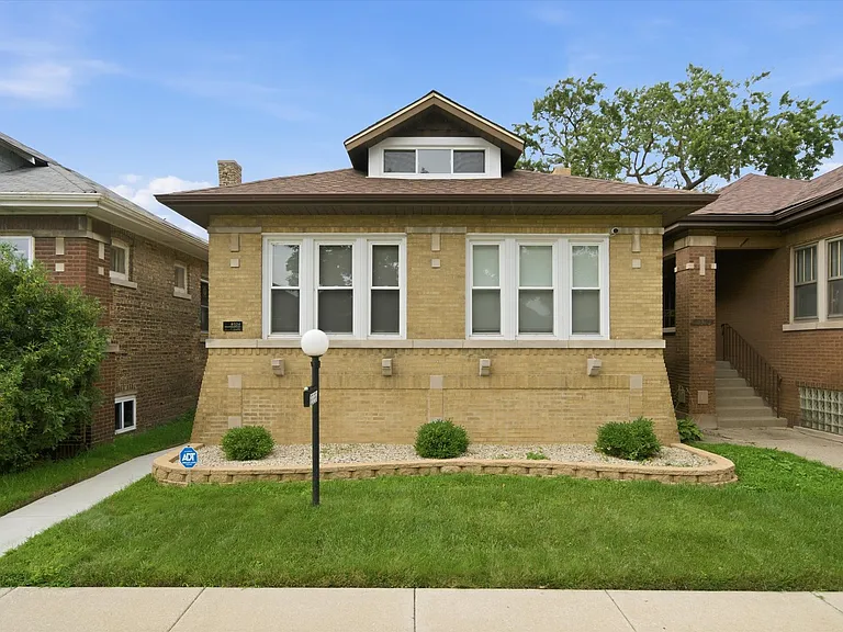8326 S Luella Ave — Photo 35