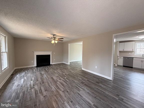 3rd image of 4313 Shepherds Rd