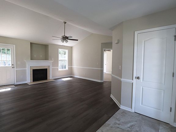 4th image of 380 Knollwood Drive Pne