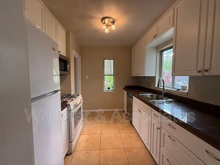 1575 S 800 E — Photo 4